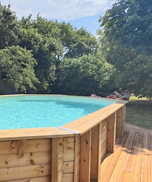 jardin-piscine-gite-la-pacha-pres-de-royan